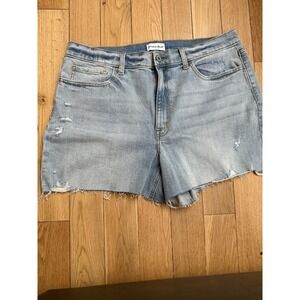 Studio Blue Distressed Denim Cut-Off Shorts, Size 31 (Size 14)‎